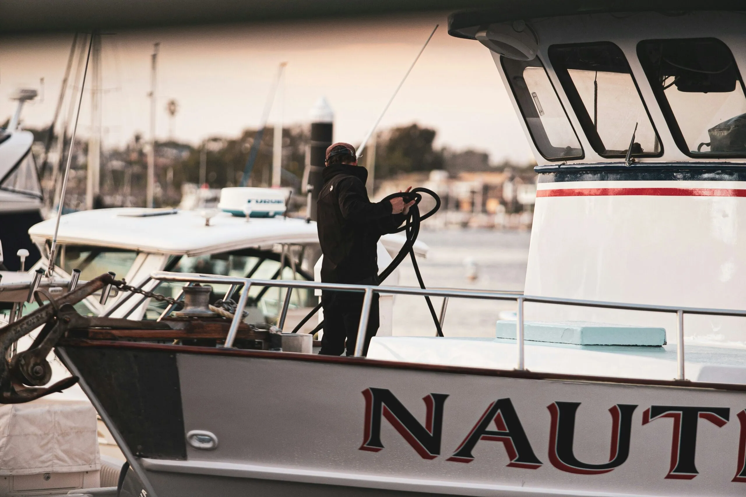 shooting fotografico nautico professionale tra mare, design e lifestyle a Roma